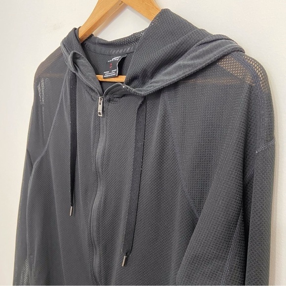 OAKLEY black hoodie zip up athletics shirt in small mesh net material sports - Picture 9 of 14